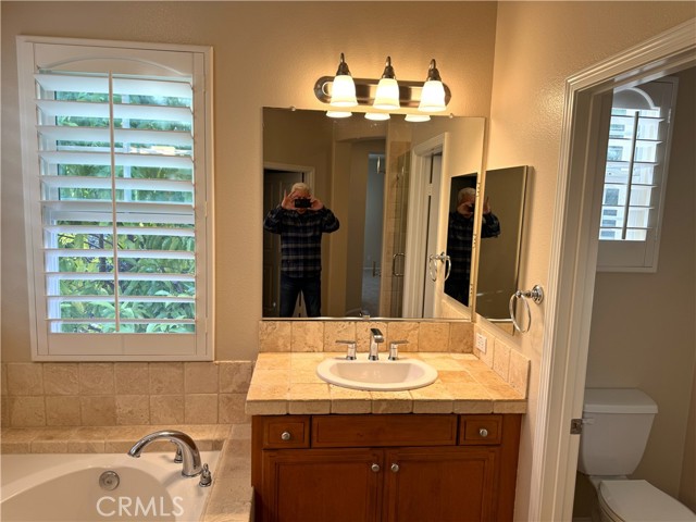 Detail Gallery Image 34 of 54 For 2 Honeydew, Irvine,  CA 92603 - 3 Beds | 2/1 Baths