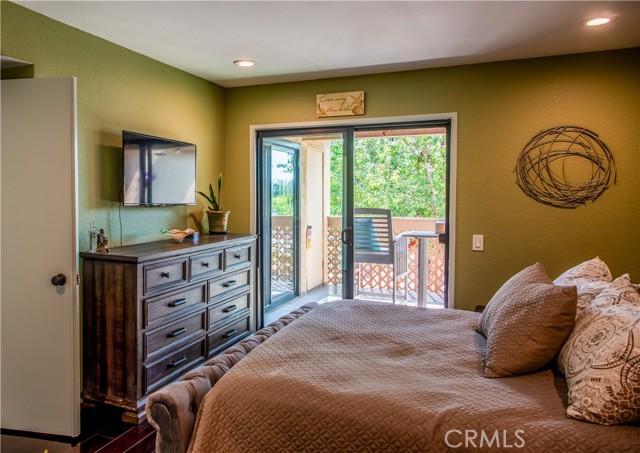16551 Grunion, Huntington Beach CA: https://media.crmls.org/medias/36cad488-4bab-429d-abfd-b29b32ed6812.jpg