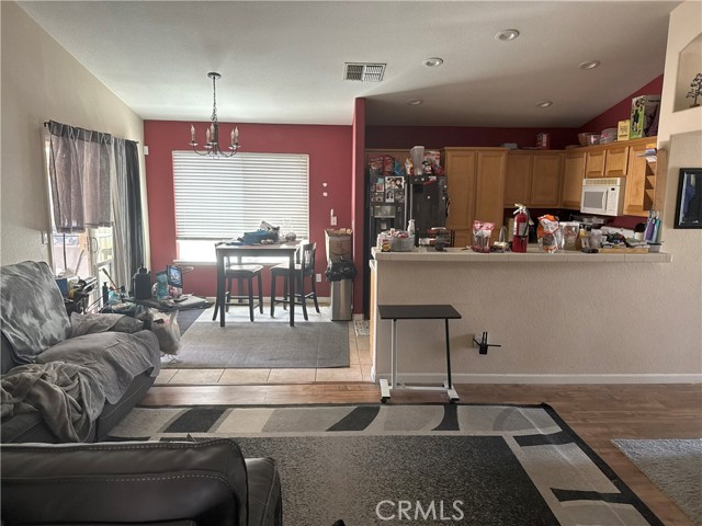 5330 Alvoca Way, Sacramento CA: https://media.crmls.org/medias/36cb668c-cd2f-4dcd-b830-70e5edbd07e1.jpg