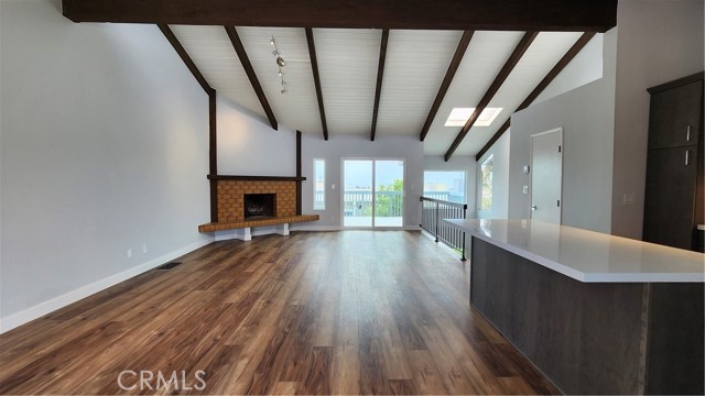 Detail Gallery Image 16 of 37 For 161 Monterey a,  Hermosa Beach,  CA 90254 - 3 Beds | 2/1 Baths