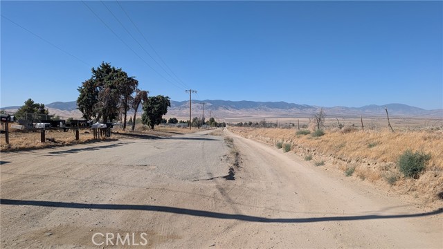 275 W Avenue B, Lancaster CA: https://media.crmls.org/medias/36cbaf85-2b43-4bbe-a59f-4bd505fdc539.jpg