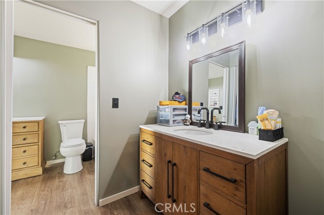 Detail Gallery Image 26 of 44 For 28975 Lotusgarden, Canyon Country,  CA 91387 - 4 Beds | 3 Baths