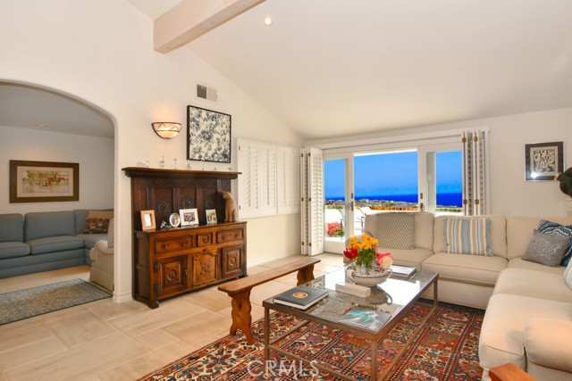 36cc0367 4dee 43fa 9339 D21396cf5655