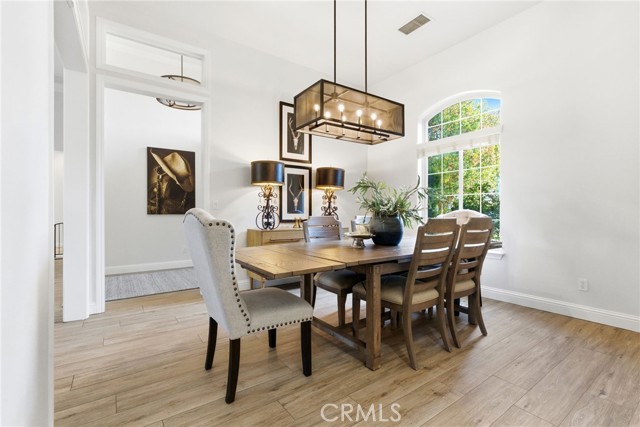 Detail Gallery Image 24 of 66 For 170 W Pioneer Way, Hanford,  CA 93230 - 4 Beds | 3 Baths