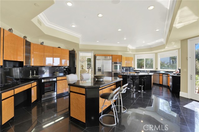 Detail Gallery Image 15 of 69 For 7231 Brandon Ct, Riverside,  CA 92506 - 6 Beds | 6/1 Baths