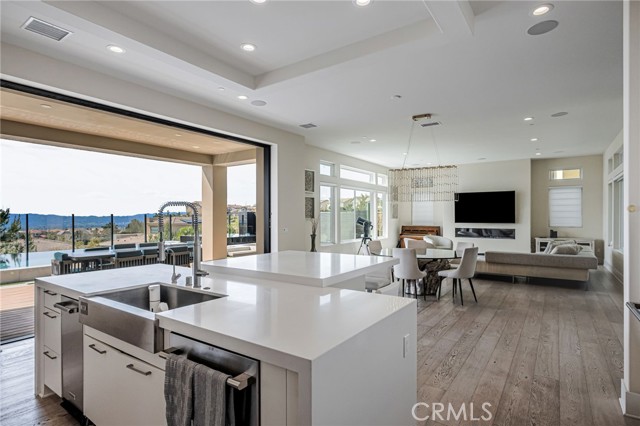 Detail Gallery Image 24 of 71 For 20532 W Birmingham Way, Porter Ranch,  CA 91326 - 4 Beds | 4/1 Baths