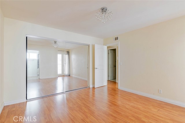 Detail Gallery Image 9 of 45 For 909 E Garfield #3,  Glendale,  CA 91205 - 2 Beds | 2 Baths