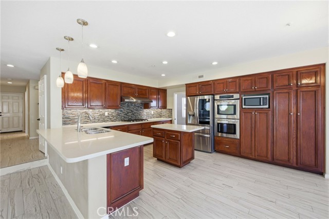 Detail Gallery Image 15 of 71 For 1504 Avenida De Nogales, San Clemente,  CA 92673 - 5 Beds | 3 Baths