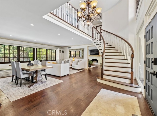 Detail Gallery Image 4 of 56 For 4200 Abbington Ct, Westlake Village,  CA 91361 - 5 Beds | 3 Baths