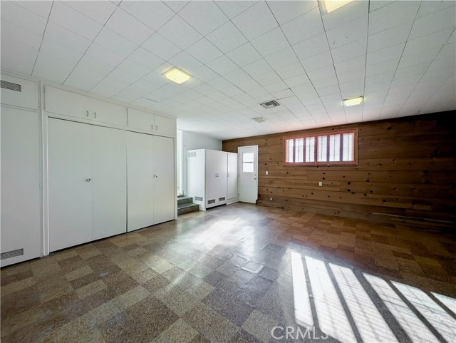 Detail Gallery Image 23 of 26 For 18938 Prairie St, Northridge,  CA 91324 - 4 Beds | 2 Baths