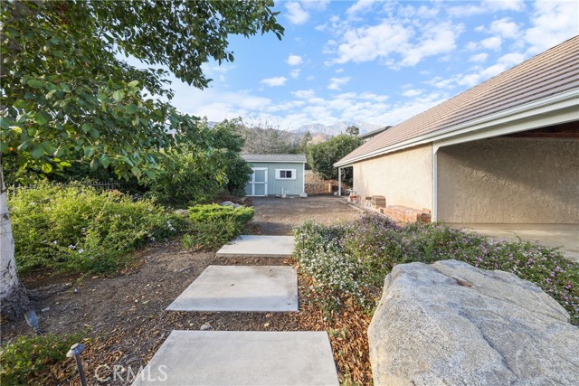 2501 Cliff Road, Upland CA: https://media.crmls.org/medias/36d117e7-b75d-4fd1-865a-02a948231111.jpg