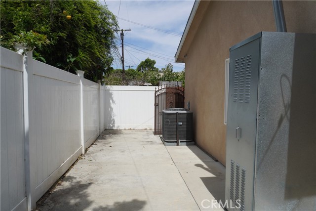 Detail Gallery Image 18 of 20 For 5611 Lemon, Long Beach,  CA 90805 - 3 Beds | 2 Baths