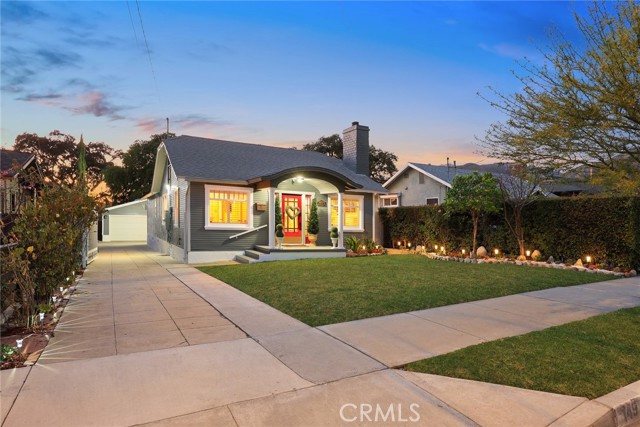 Detail Gallery Image 3 of 49 For 149 Grand Ave, Monrovia,  CA 91016 - 3 Beds | 2 Baths