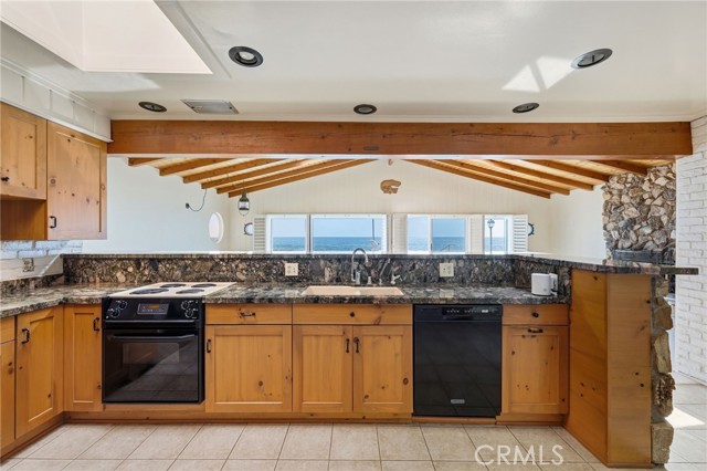 4136 Pacific Coast Highway photo 20