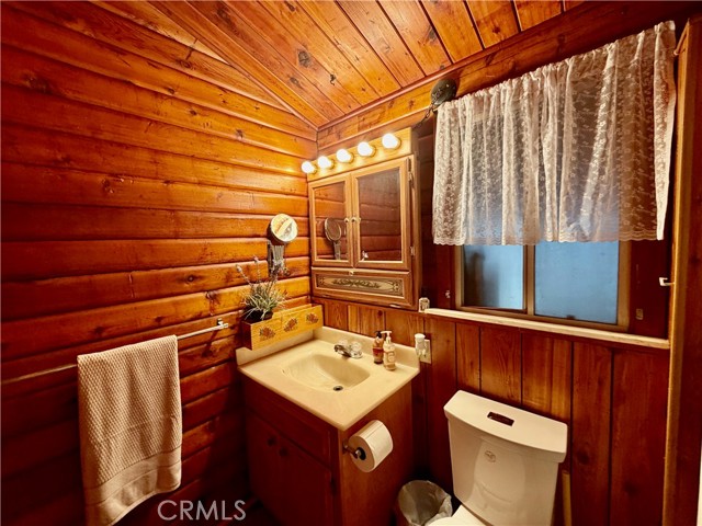 32145 Fern Drive, Running Springs, CA 92382