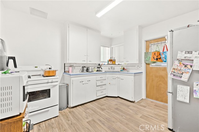 Detail Gallery Image 11 of 38 For 24976 7th Street, San Bernardino,  CA 92410 - 2 Beds | 1 Baths