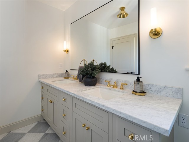 Detail Gallery Image 30 of 59 For 2636 Sunnyside Ridge Road, Rancho Palos Verdes,  CA 90275 - 4 Beds | 3 Baths