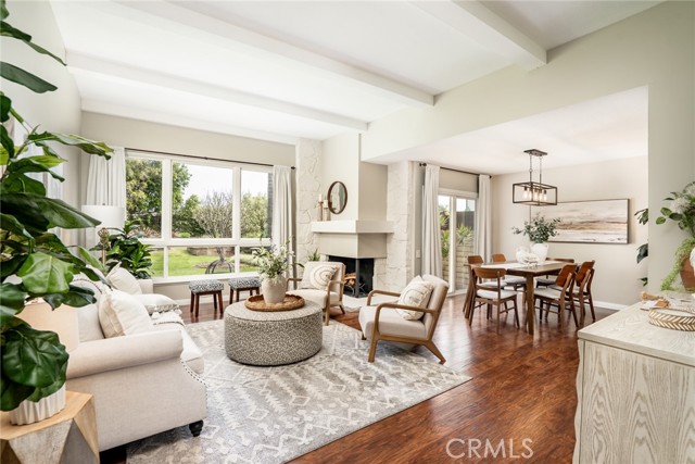 Detail Gallery Image 7 of 56 For 6561 Sabbicas Cir, Huntington Beach,  CA 92647 - 4 Beds | 3 Baths