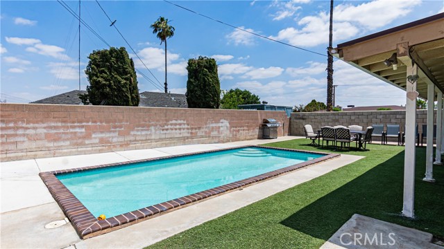 931 N Eucalyptus Avenue, Rialto CA: https://media.crmls.org/medias/36d5cfe5-5da6-4a72-bece-dfa7701dbdd3.jpg