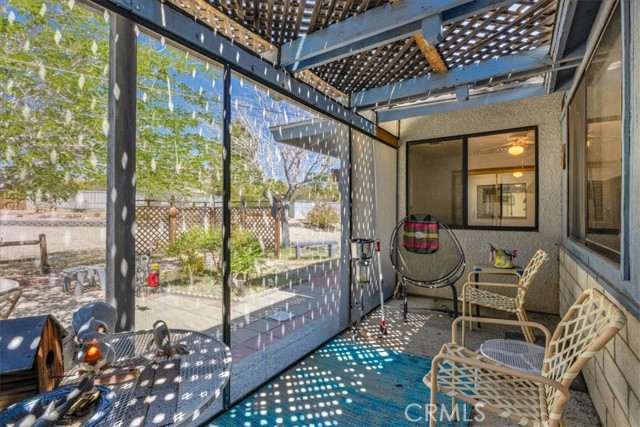 8397 Uphill Road, Joshua Tree CA: https://media.crmls.org/medias/36d68c2b-9cea-424a-96f4-e966d7a03616.jpg