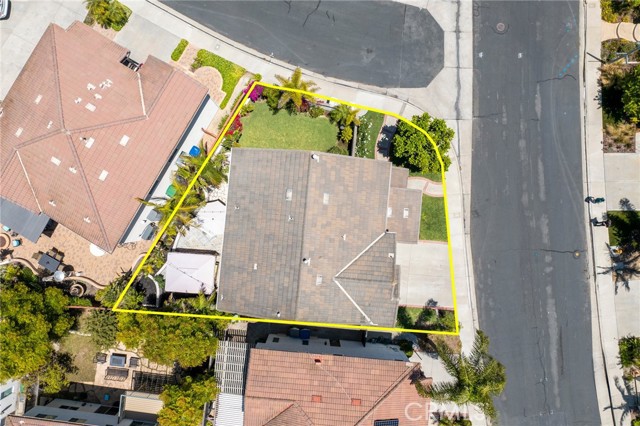 68 Radiance Lane, Rancho Santa Margarita CA: https://media.crmls.org/medias/36d87c42-9dd3-4e1b-a319-1e41b0a26733.jpg