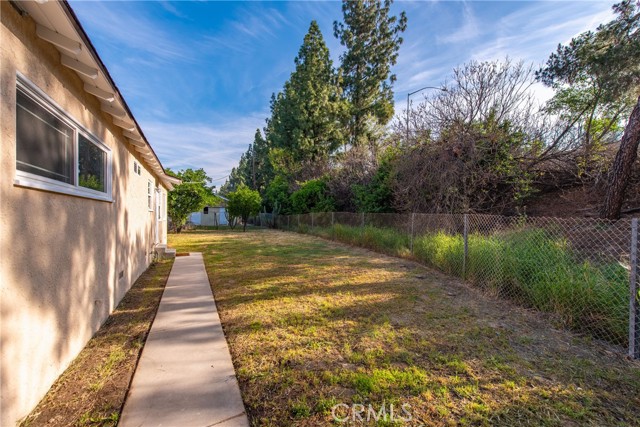 Detail Gallery Image 24 of 31 For 10826 Blucher, Granada Hills,  CA 91344 - 3 Beds | 2 Baths