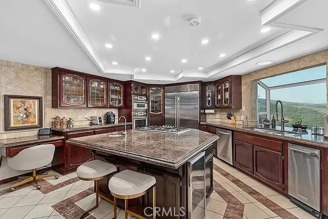 Detail Gallery Image 17 of 37 For 868 Avenida Acapulco, San Clemente,  CA 92672 - 5 Beds | 4/1 Baths