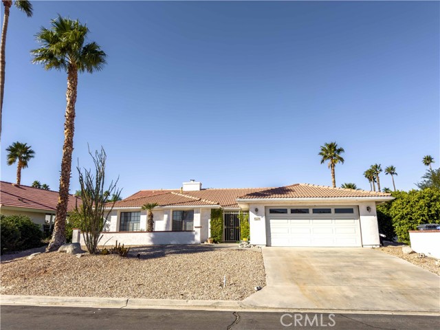 Detail Gallery Image 2 of 68 For 8528 Warwick Dr, Desert Hot Springs,  CA 92240 - 3 Beds | 2 Baths