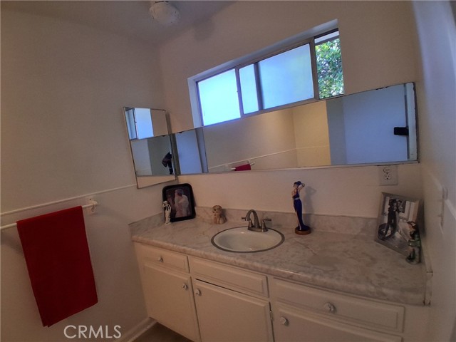 12587 Bradley Avenue photo 17