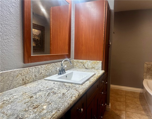 5721 Camino Real, Jurupa Valley CA: https://media.crmls.org/medias/36da5511-6647-4125-b16a-98e14aa66098.jpg
