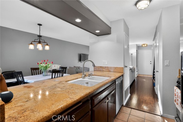 Detail Gallery Image 12 of 16 For 28867 Conejo View, Agoura Hills,  CA 91301 - 2 Beds | 2 Baths