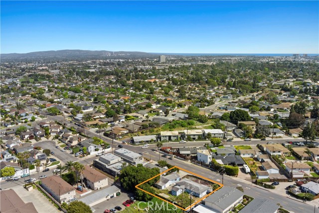 Detail Gallery Image 6 of 13 For 1022 W Wilson St, Costa Mesa,  CA 92627 - 12 Beds | 10/2 Baths