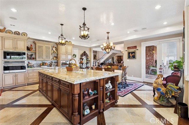42580 Avenida Escala, Murrieta CA: https://media.crmls.org/medias/36db7ba1-b6d5-41ef-a653-719701a443d9.jpg