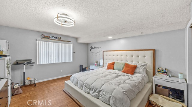 Detail Gallery Image 9 of 19 For 9130 Pinyon Ave, Fontana,  CA 92335 - 3 Beds | 2 Baths