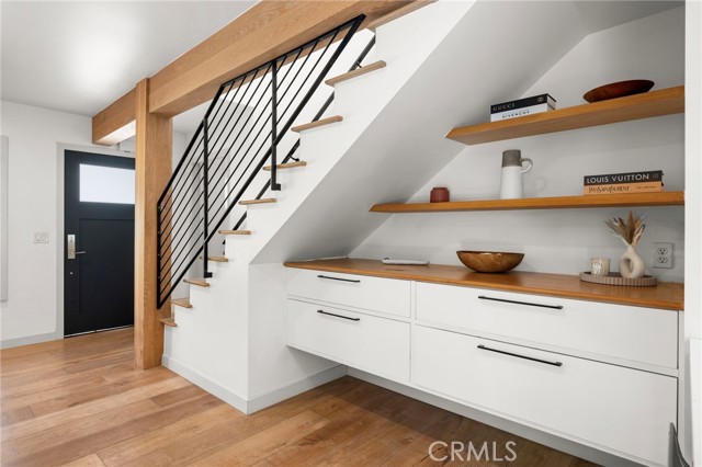 125 Broadway, Redondo Beach, California 90277, 3 Bedrooms Bedrooms, ,2 BathroomsBathrooms,Residential,For Sale,Broadway,SB26087245