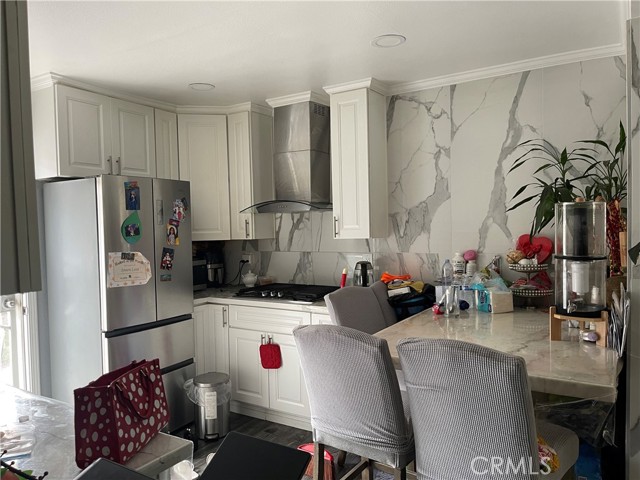 Detail Gallery Image 7 of 20 For 1416 Orange, Long Beach,  CA 90813 - 6 Beds | 4 Baths