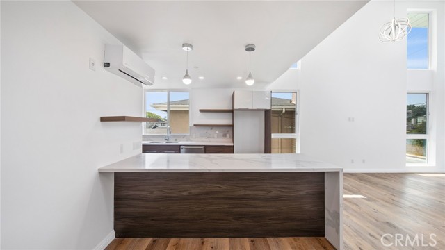 2306 Aviation Boulevard, Redondo Beach, California 90278, 4 Bedrooms Bedrooms, ,5 BathroomsBathrooms,Residential,Sold,Aviation,PV21199795