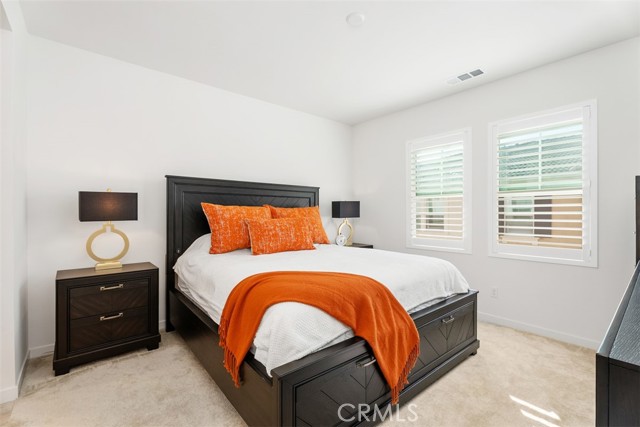 Detail Gallery Image 9 of 37 For 704 Dusky Creek, Lake Forest,  CA 92610 - 3 Beds | 2/2 Baths