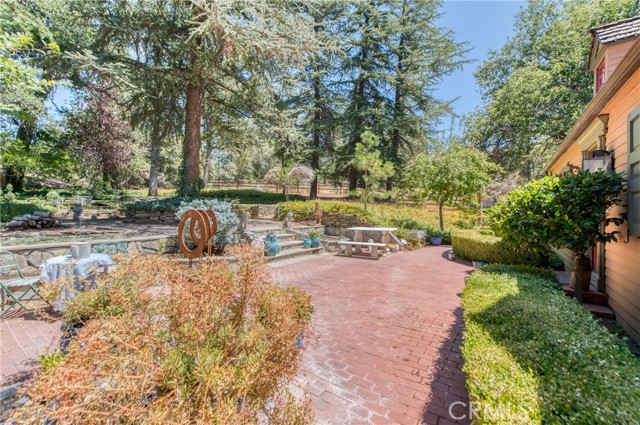 Detail Gallery Image 45 of 75 For 43059 Sierra Vista Ln, Oakhurst,  CA 93644 - 4 Beds | 4/1 Baths