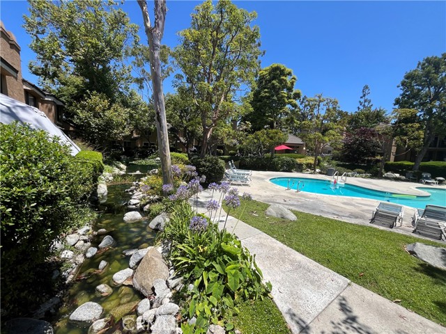16942 Westwood Lane, Huntington Beach CA: https://media.crmls.org/medias/36df2a28-ae6b-4d0c-9074-b67f1fbf8d0f.jpg