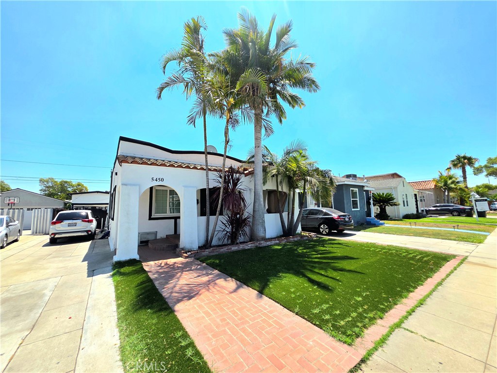 5450 Lewis Avenue