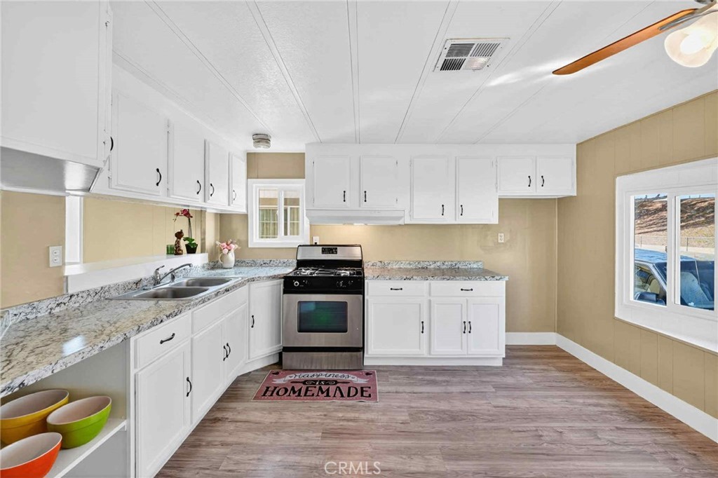 MLS #DW25240713 image #9