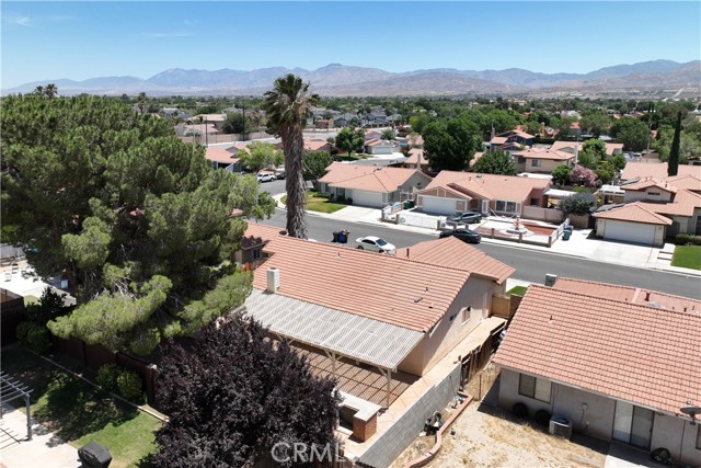 4633 Dowel Avenue, Palmdale CA: https://media.crmls.org/medias/36e06db4-4ed7-4aac-b506-4ab4e0c45b7c.jpg