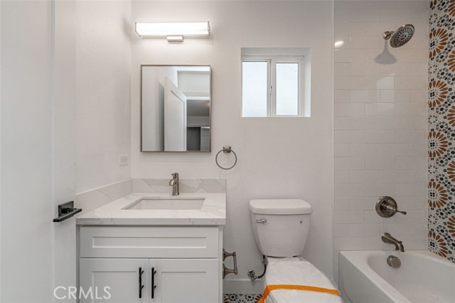 Detail Gallery Image 21 of 43 For 4008 Maris Ave, Pico Rivera,  CA 90660 - 4 Beds | 3/1 Baths