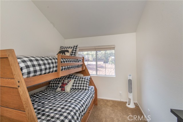 Detail Gallery Image 32 of 53 For 1377 Club View Dr #18,  Big Bear Lake,  CA 92315 - 3 Beds | 2/1 Baths