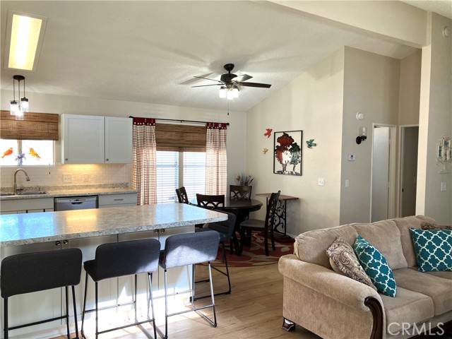 Detail Gallery Image 9 of 20 For 1250 N Kirby St #138,  Hemet,  CA 92545 - 3 Beds | 2 Baths