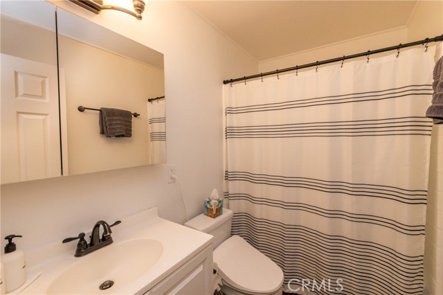 Detail Gallery Image 27 of 54 For 31805 Luring Pines Dr, Running Springs,  CA 92382 - 3 Beds | 3 Baths