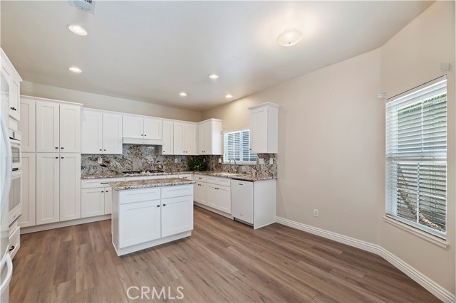 Detail Gallery Image 14 of 70 For 40164 via Marisa, Murrieta,  CA 92562 - 3 Beds | 2 Baths