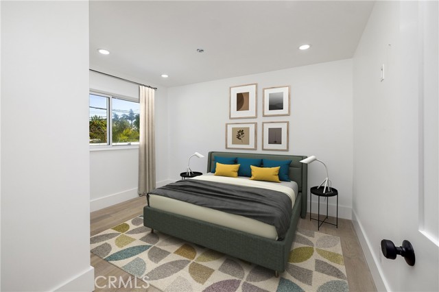 Detail Gallery Image 11 of 24 For 1821 Lake St, Huntington Beach,  CA 92648 - 3 Beds | 3/1 Baths