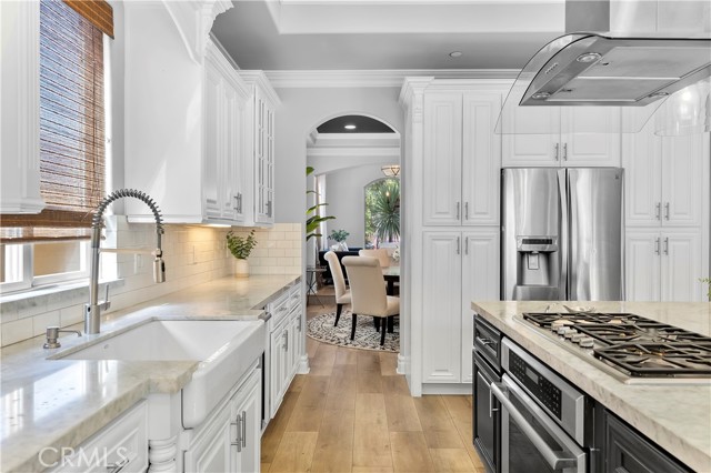 2210 Robinson Street, Redondo Beach, California 90278, 5 Bedrooms Bedrooms, ,4 BathroomsBathrooms,Residential,Sold,Robinson Street,SB22055222